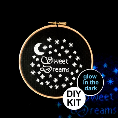 151028 kit-glow-in-dark-sweetdream1-500x500